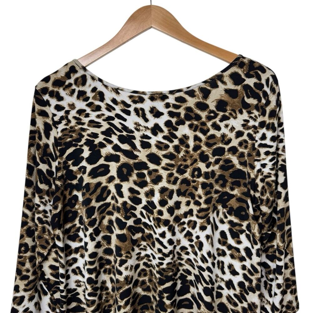 Clara Sunwoo Womens Size 1X Leopard Print Asymmetrical Hem Tunic Top 3/4 Sleeve - Picture 5 of 8